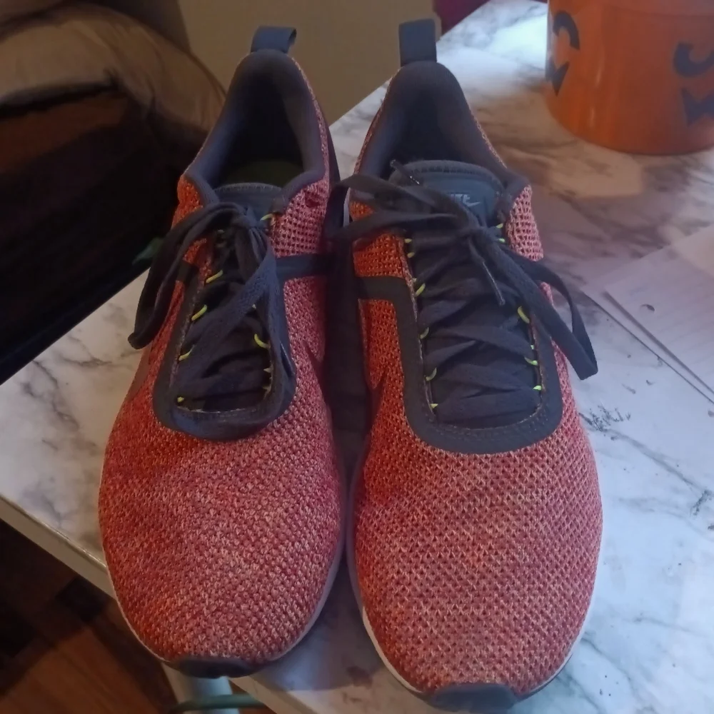 Shoes - Picture 1 of 6